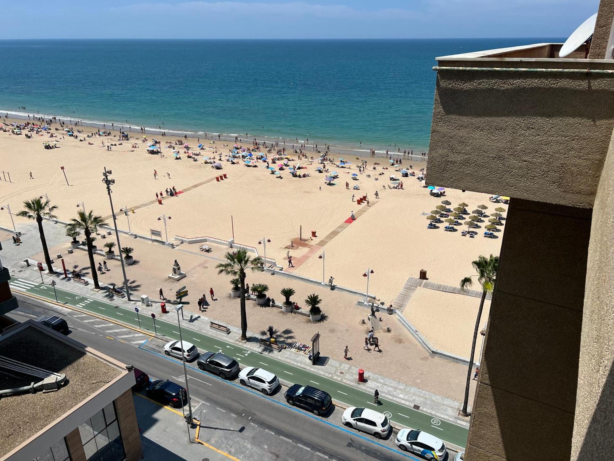 Atico Primera Linea De Playa. Cadice Esterno foto
